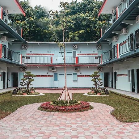 Oyo 488 Tekno Residence South Tangerang Kültér fotó