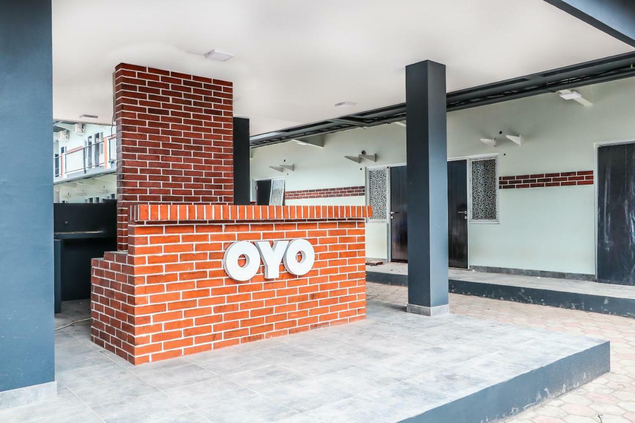 Oyo 488 Tekno Residence South Tangerang Kültér fotó