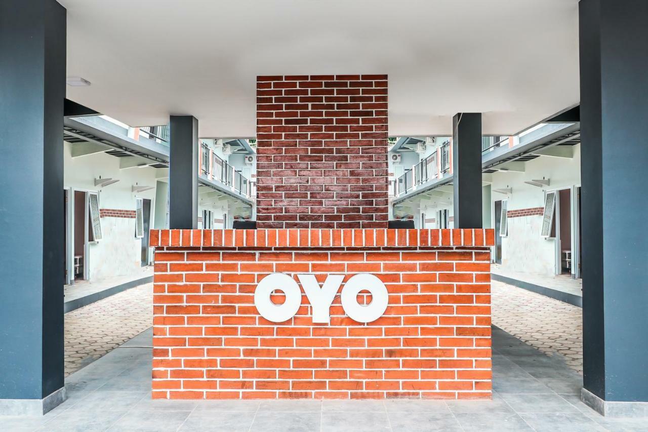 Oyo 488 Tekno Residence South Tangerang Kültér fotó